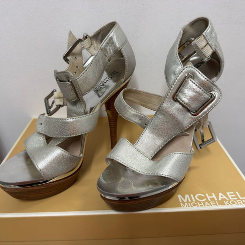 Michael Kors Gansevoort silver metallic leather sandals, size 37