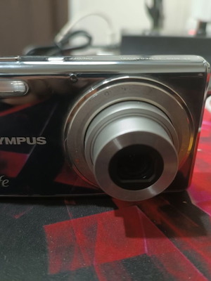 Olympus FE-4000 ψηφιακή φωτογραφική μηχανή 12MP μεταχειρισμένη, vintage condition
