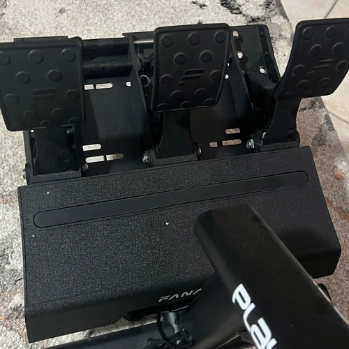 Sim Racing Rig with Fanatec peripherals like new
