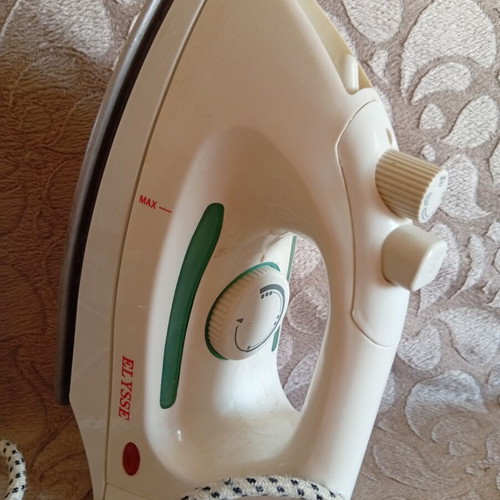 Electric iron 1200W 230-50 Hz