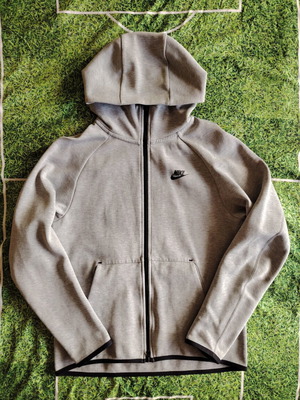Nike Tech Fleece grey hoodie size S like new