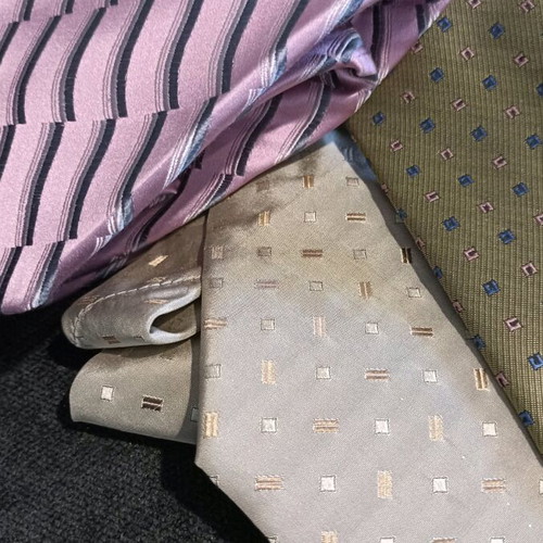 Silk branded ties like new, set of 3
