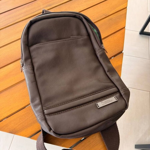 National Geographic men's leather chest bag brown new