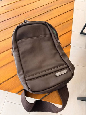 National Geographic men's leather chest bag brown new