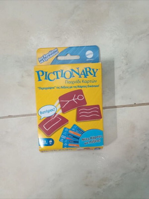 Pictionary card game like new