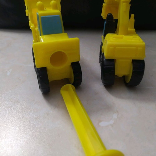 Play-Doh Wheels Excavator and Loader Toy Set like new