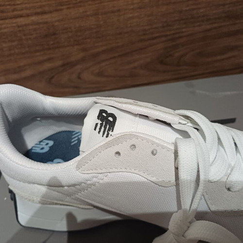 Shoes new in box size 41