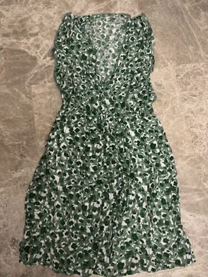 Φόρεμα Attrattivo πράσινο σαν καινούργιο, μέγεθος S