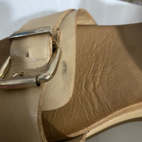 Inuovo leather platform sandals like new, beige, size 40