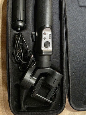 Gimbal Hohem iSteady Pro 4 for GoPro 9/10/11/12 like new