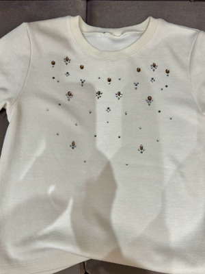 Zara knitted women's sweater size L lightly used, white