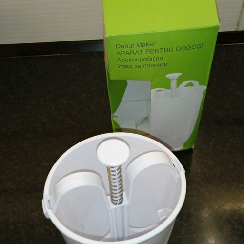 Donut maker new in original packaging