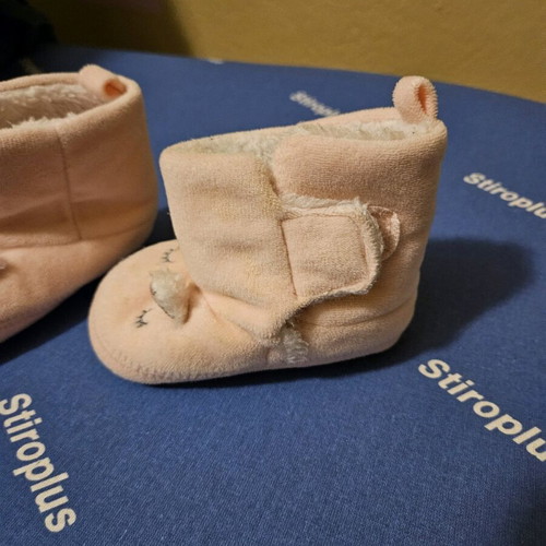Fur baby boots used size 19-20 pink for girls