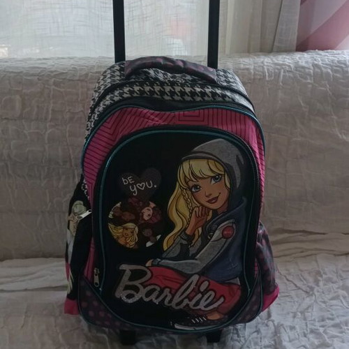 Barbie trolley bag like new