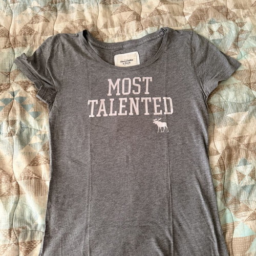 Abercrombie T-shirt gray size M like new
