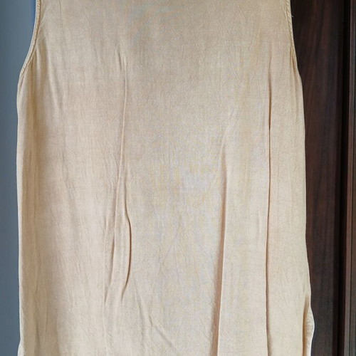 Eif sleeveless top beige embroidered size M like new