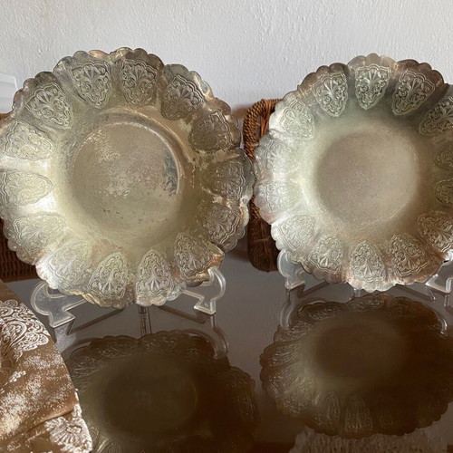 Vintage decorative bowls set of 2 used with engraved design