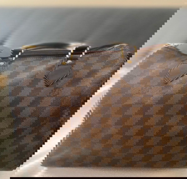 Автентичен Louis Vuitton Damier speedy 30