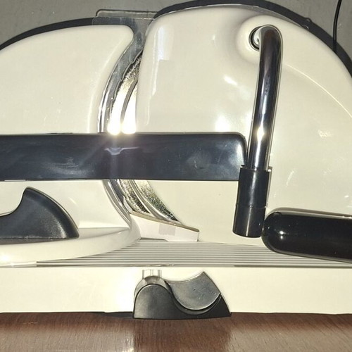 Bread slicer like new