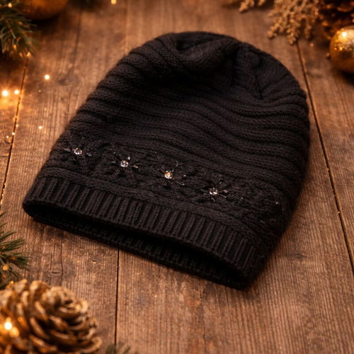 Woolen hat new with sequin embroidery, black