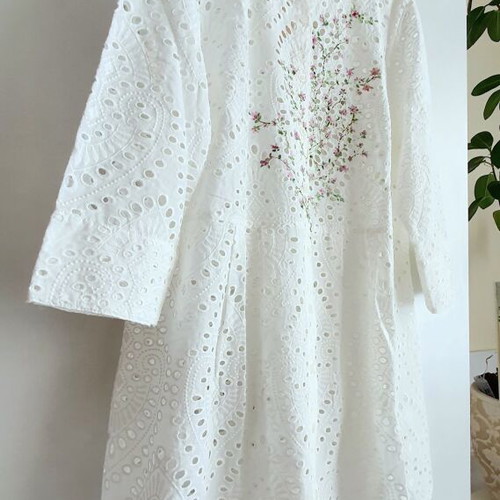 Shirt tunic new with embroidered design and hand-painted flowers