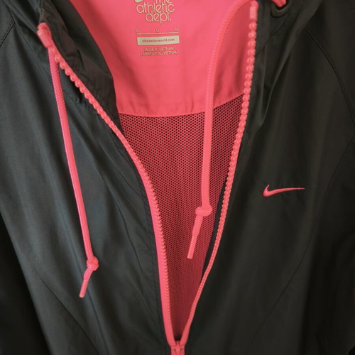 Nike windbreaker jacket like new, size M, blue and pink