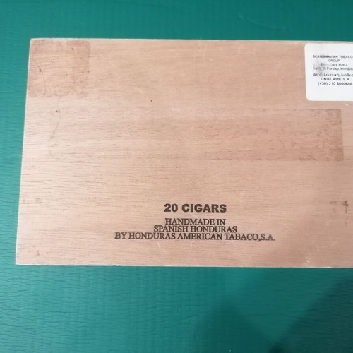 La Estrella solar wooden cigar box like new