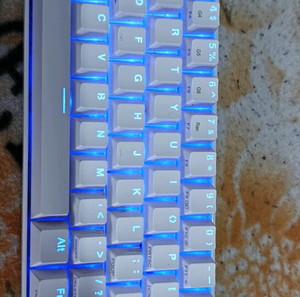 redragon μηχανικό πληκτρολόγιο 60%