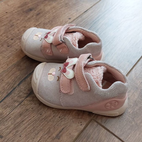 Biomecanics kids shoes used, size 21