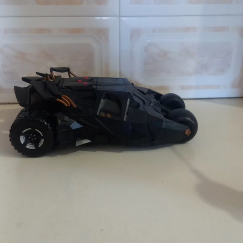 Batmobile TUMBLER collectible vehicle used 33×17