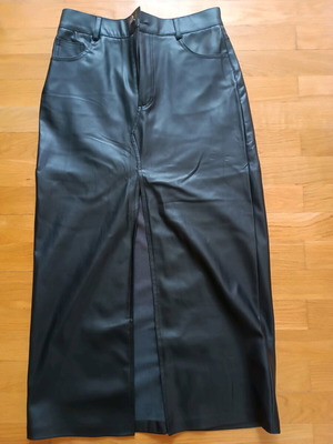 Pull & Bear midi skirt new, unworn, black, size M