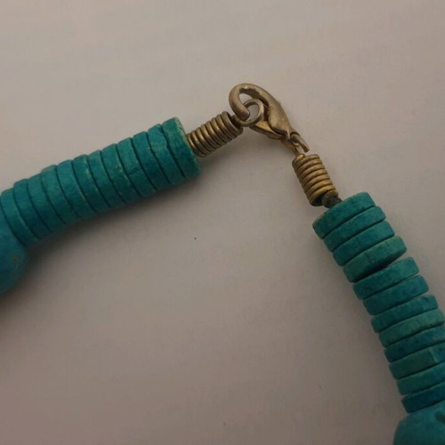 Women's necklace like new, turquoise and gold colors