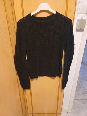 Bershka sweater black like new, size S/M