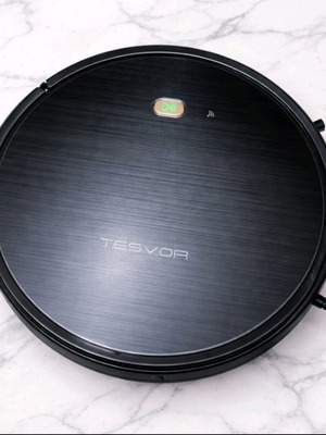 Робот прахосмукачка Tesvor Smart Luxe като ново