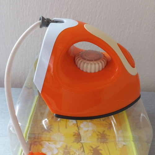 Homade Iron Radio Alarm Clock & Speaker, vintage design