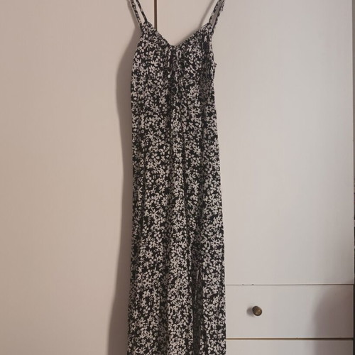 Midi floral dress, black and white, with side zipper and adjustable straps