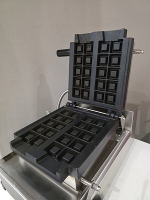 Waffle Maker professional, like new