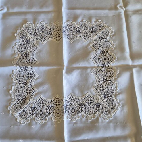 Set of white satin tablecloth and table cover new