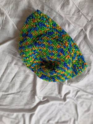 Ръчно изработена цветна вълнена шапка нова