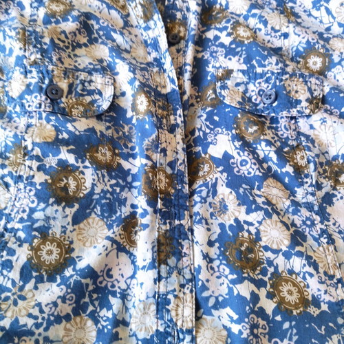 Outfit women's shirt with short sleeves like new, size 4XL, white and blue