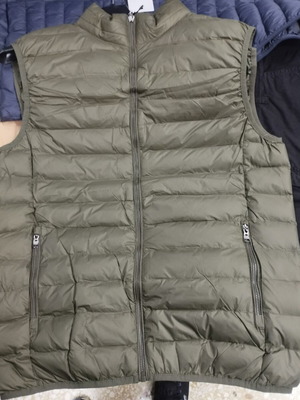 Men's sleeveless olive spring jacket new