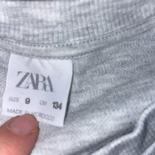 Cropped kids sweatshirt used for 9 years old, light gray Zara