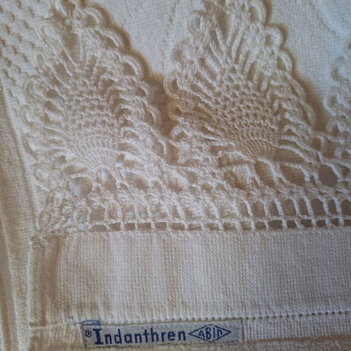 Vintage cotton bath face towel with handmade crochet lace border Indanthren