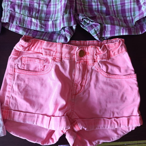 Girls' shorts like new, pack of 3, size 128 cm, pink and multicolor