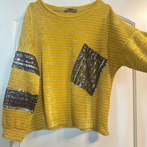 Velvet blouse new with sequins yellow Fia