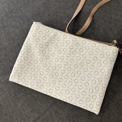 Guess creme crossbody bag like new with two zipper compartments