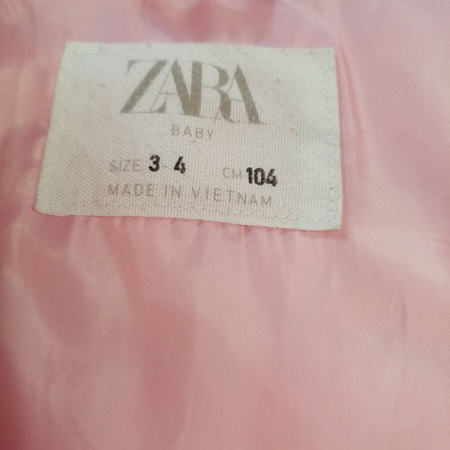 Zara pink sleeveless jacket like new for 3-4 years old