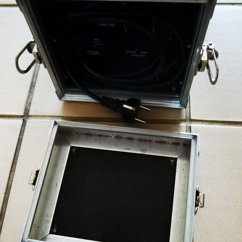 Rack unit with preamplifier and equalizer in excellent condition