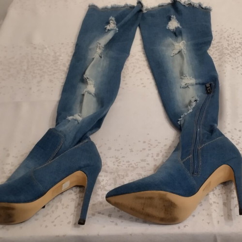 Over-the-knee boots used, blue with 9cm high heel and distressed design