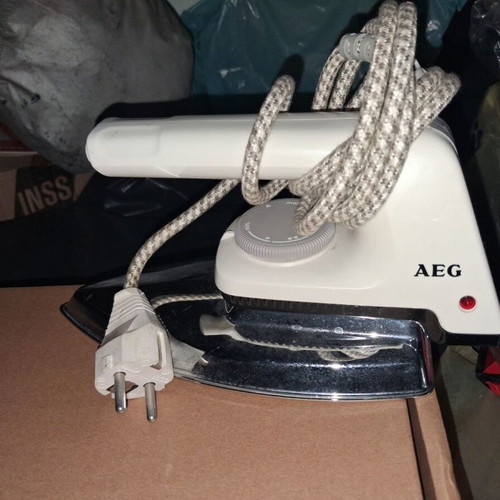 AEG vintage iron like new with retro design